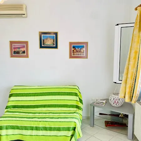 Marina House Appartamento Fársa