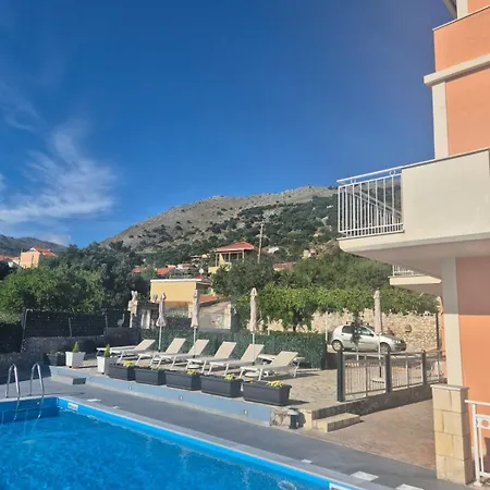 Marina House Apartment Farsa
