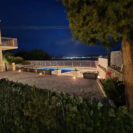 Marina House * Farsa