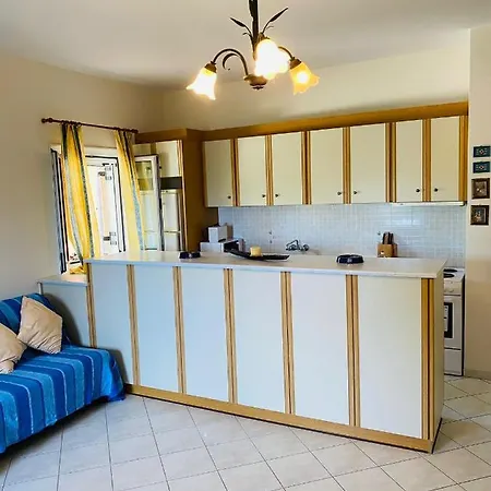 Marina House Fársa