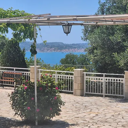 아파트 Marina House *