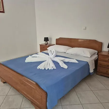 Marina House Apartment