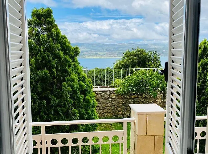 아파트 Marina House Fársa