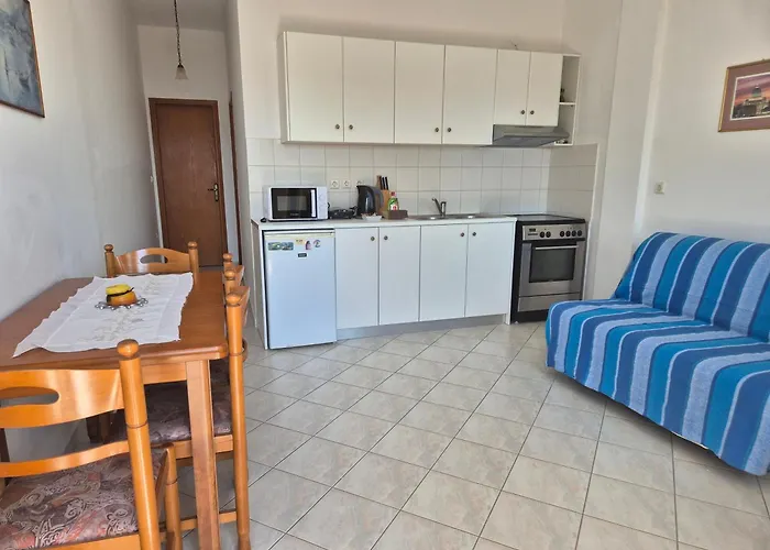 아파트 Marina House *