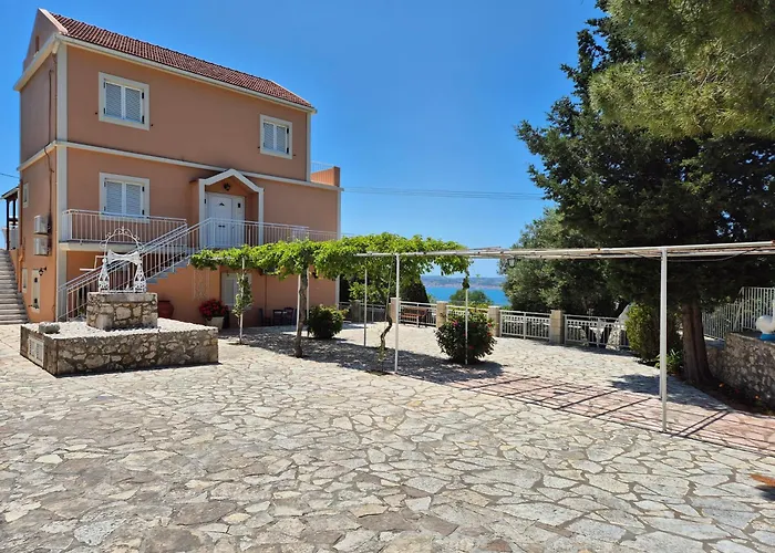 Marina House * Fársa